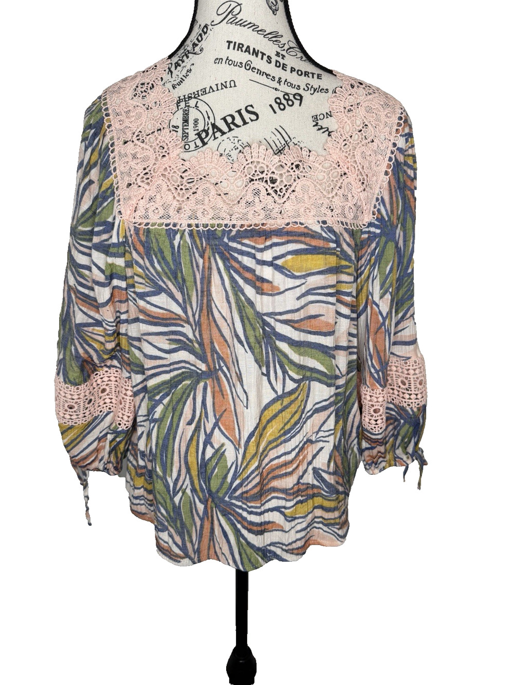 Zac & Rachel Women’s Blouse Medium Pullover Square Neck Pink Lace 3/4 Sleeves